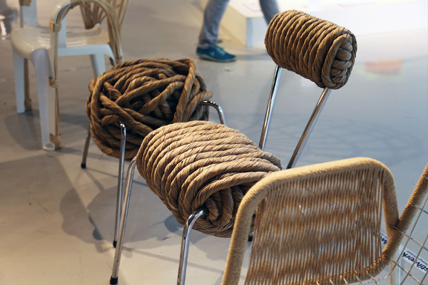 Reciclar una silla con cuerdas